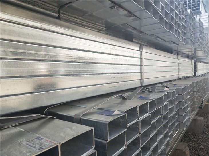 China Factory Steel Hollow Pipe Section Price